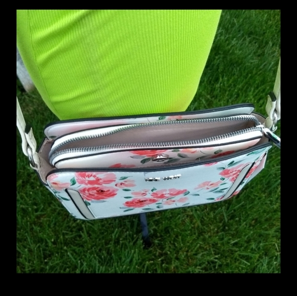 WALLET SOLD Nine West Floral Crossbody + Wallet - Picture 7 of 13
